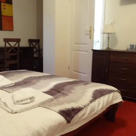 Bed & Breakfast Dworek Szwajcaria