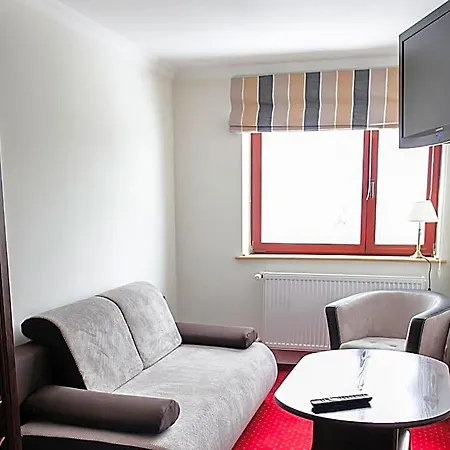 Dworek Szwajcaria Bed & Breakfast