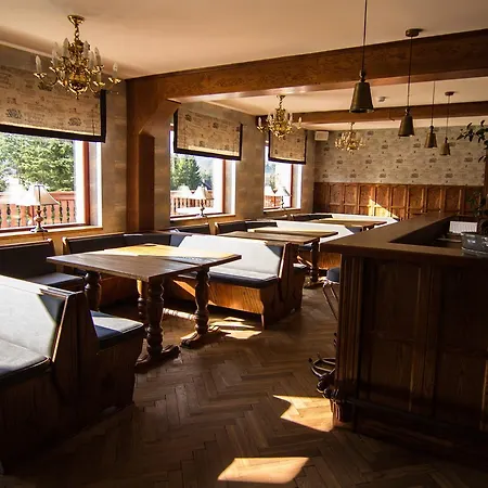 Dworek Szwajcaria Bed & Breakfast