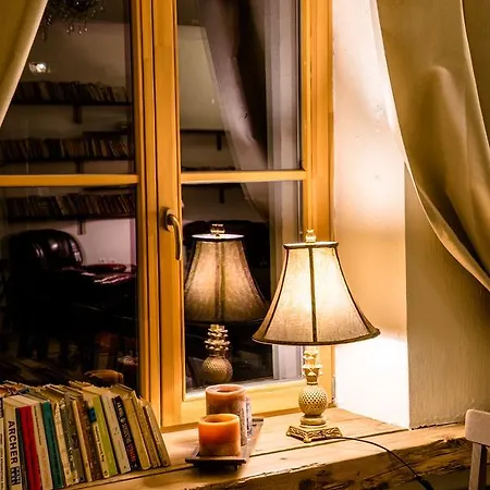 Bed & Breakfast Dworek Szwajcaria