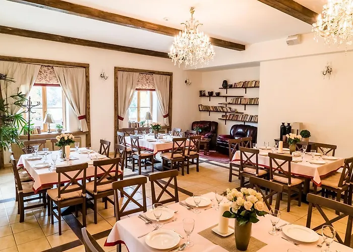 Dworek Szwajcaria Bed & Breakfast 3*