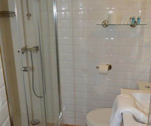 Bed & Breakfast Dworek Szwajcaria